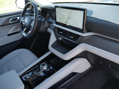 2026 Ford Explorer Platinum 4WD