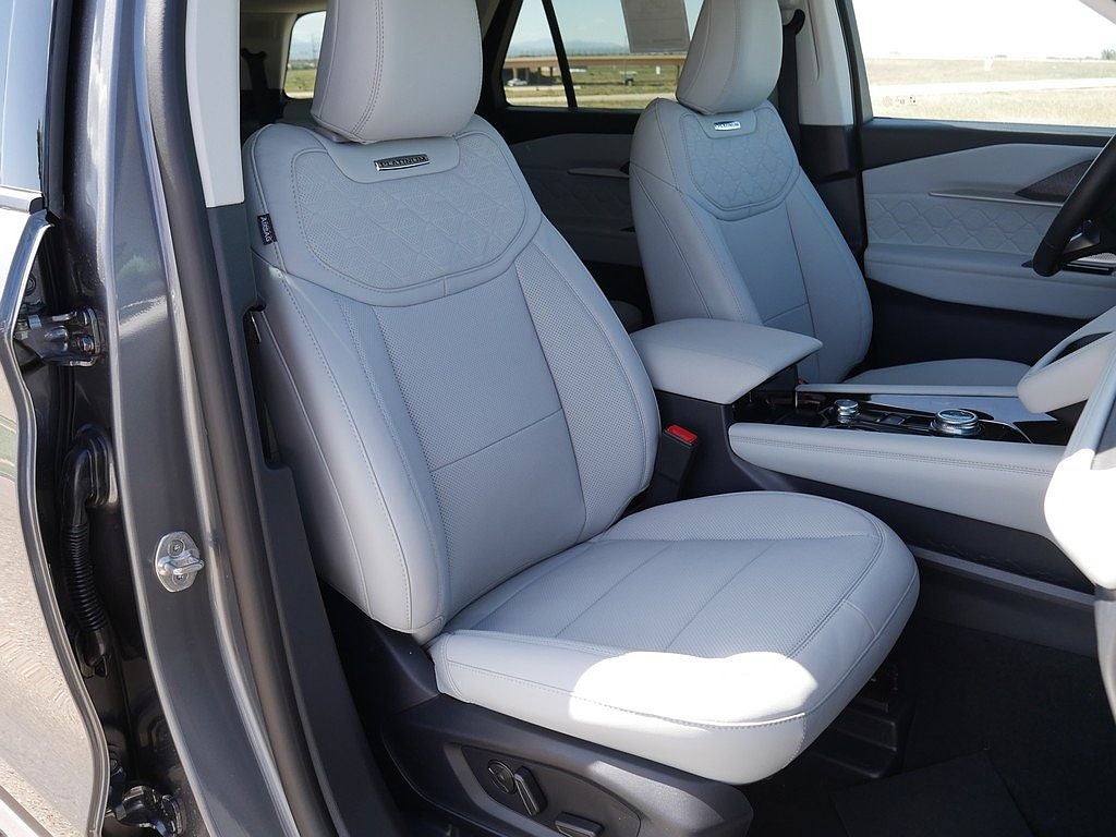 2026 Ford Explorer Platinum 4WD