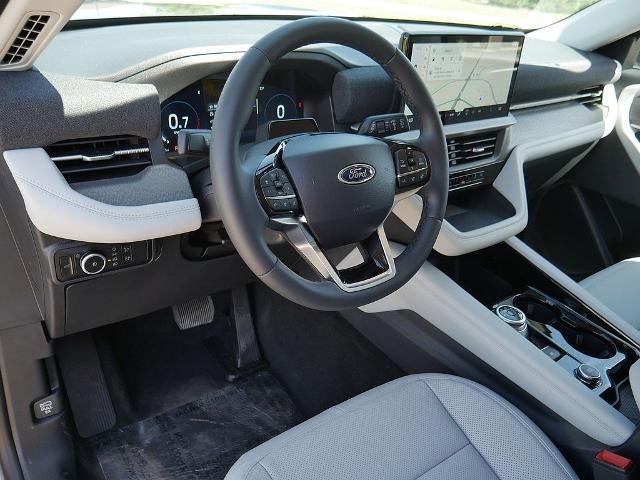 2026 Ford Explorer Platinum 4WD