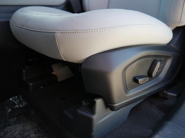 2026 Ford Explorer Platinum 4WD