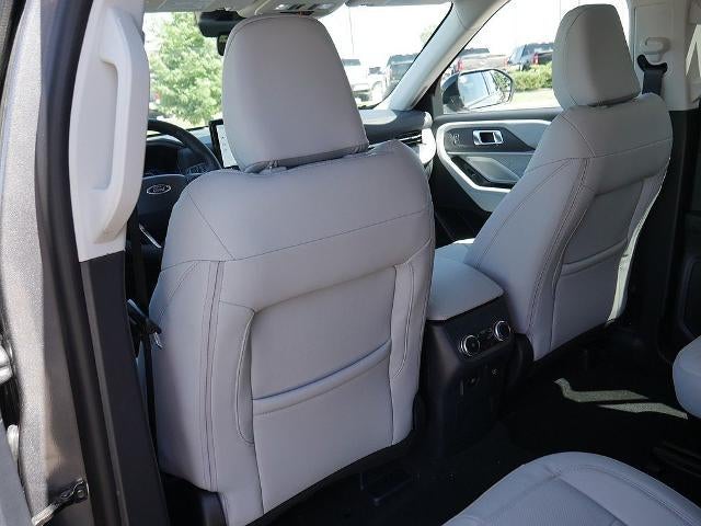 2026 Ford Explorer Platinum 4WD