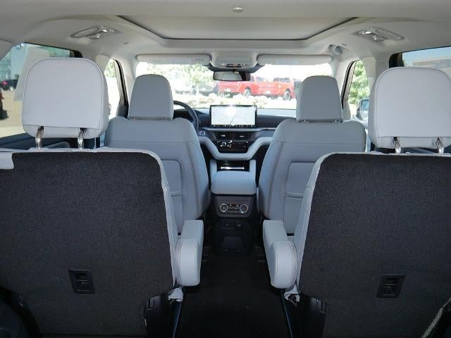 2026 Ford Explorer Platinum 4WD