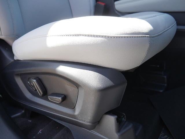 2026 Ford Explorer Platinum 4WD