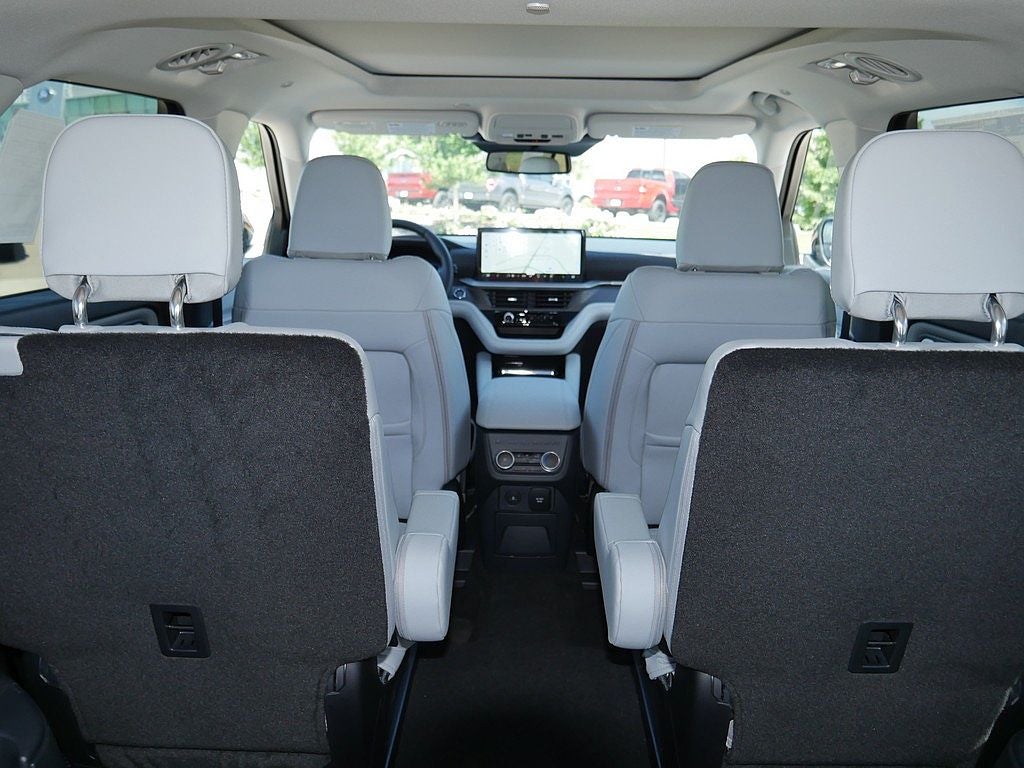 2026 Ford Explorer Platinum 4WD