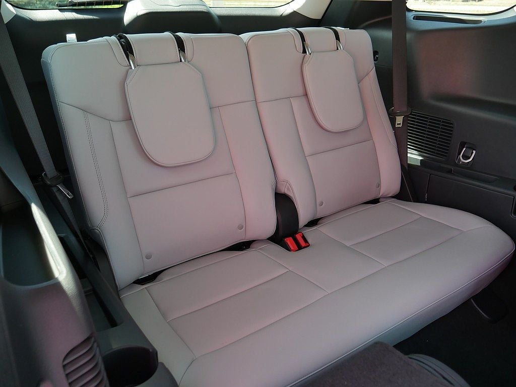 2026 Ford Explorer Platinum 4WD