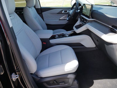 2026 Ford Explorer Platinum 4WD