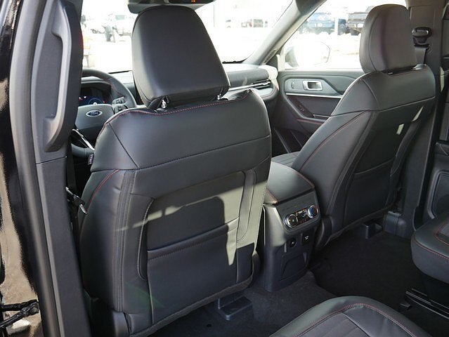 2026 Ford Explorer ST-Line 4WD