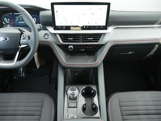 2026 Ford Explorer ST-Line 4WD