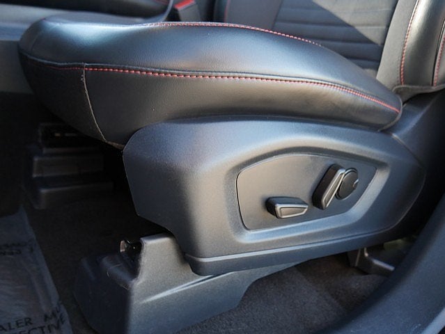 2025 Ford Explorer ST-Line AWD