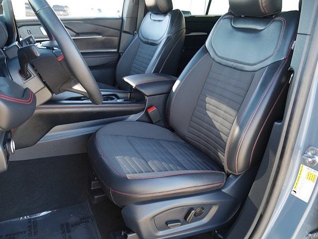 2025 Ford Explorer ST-Line AWD