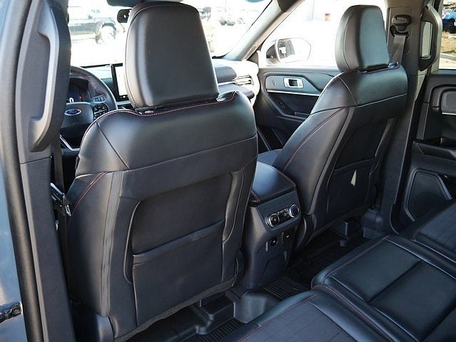 2025 Ford Explorer ST-Line AWD
