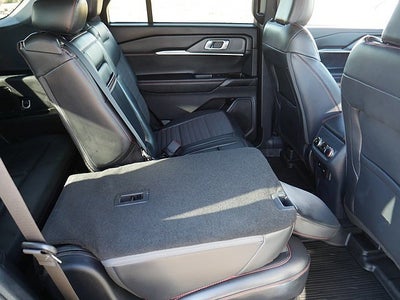 2025 Ford Explorer ST-Line AWD