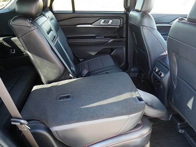 2025 Ford Explorer ST-Line AWD