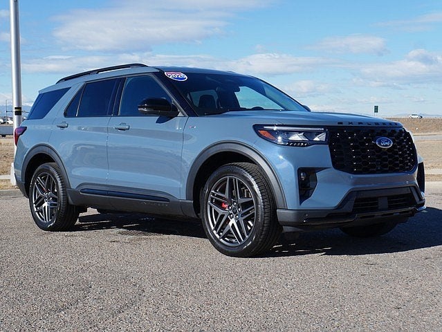 2025 Ford Explorer ST-Line AWD