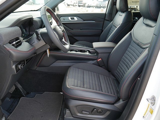 2026 Ford Explorer ST-Line 4WD