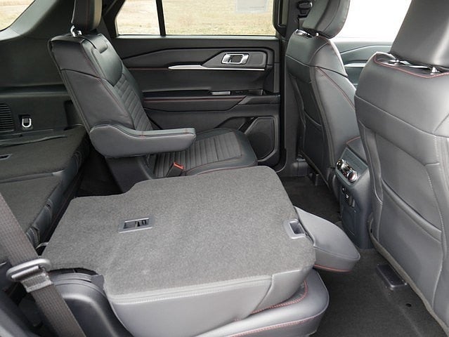 2026 Ford Explorer ST-Line 4WD