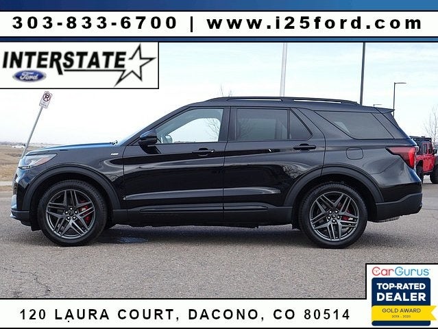 2025 Ford Explorer ST-Line AWD