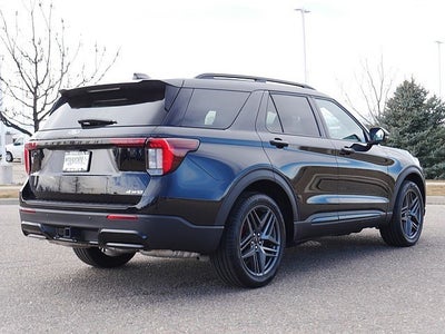 2025 Ford Explorer ST-Line AWD