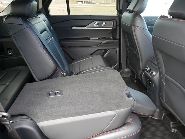 2025 Ford Explorer ST-Line AWD