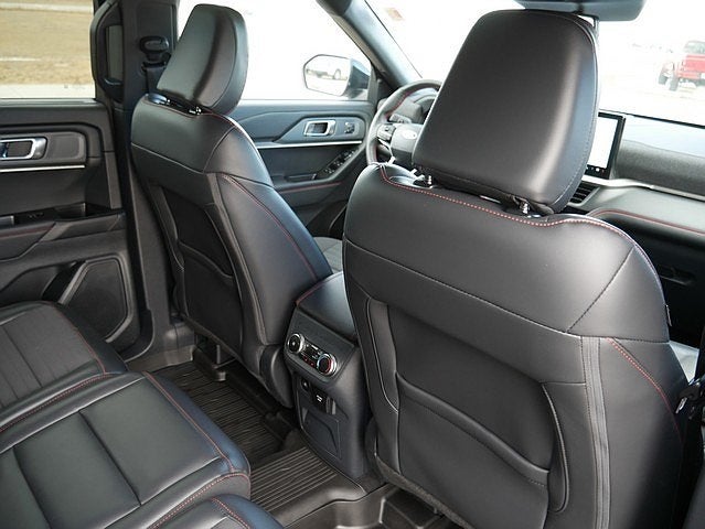 2025 Ford Explorer ST-Line AWD