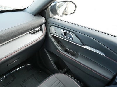 2025 Ford Explorer ST-Line AWD