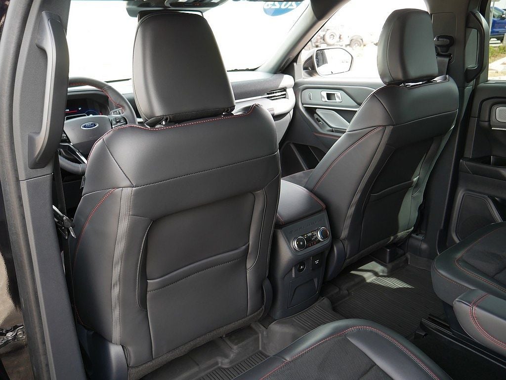 2025 Ford Explorer ST AWD