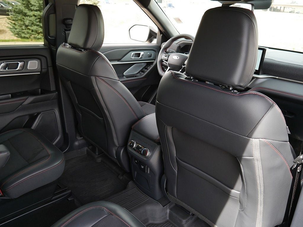 2025 Ford Explorer ST AWD