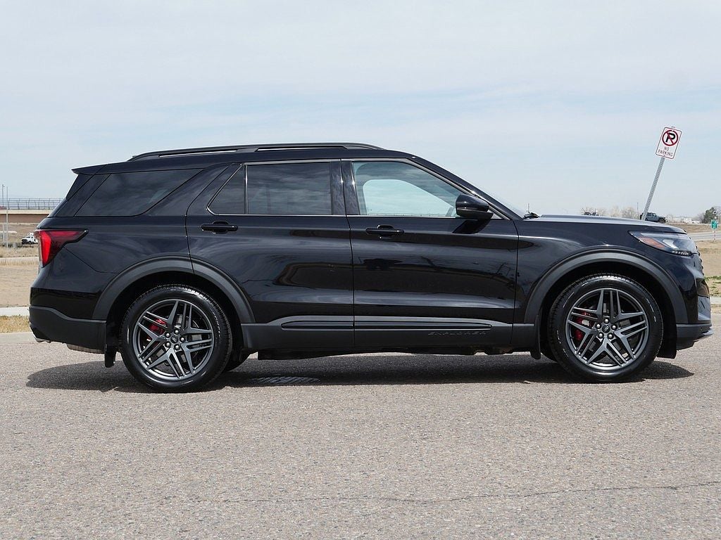 2025 Ford Explorer ST AWD