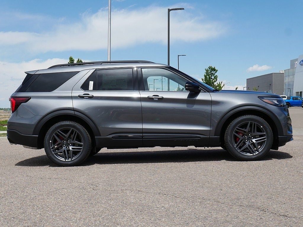 2026 Ford Explorer ST 4WD