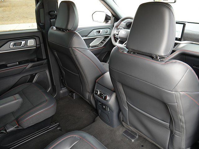 2026 Ford Explorer ST 4WD