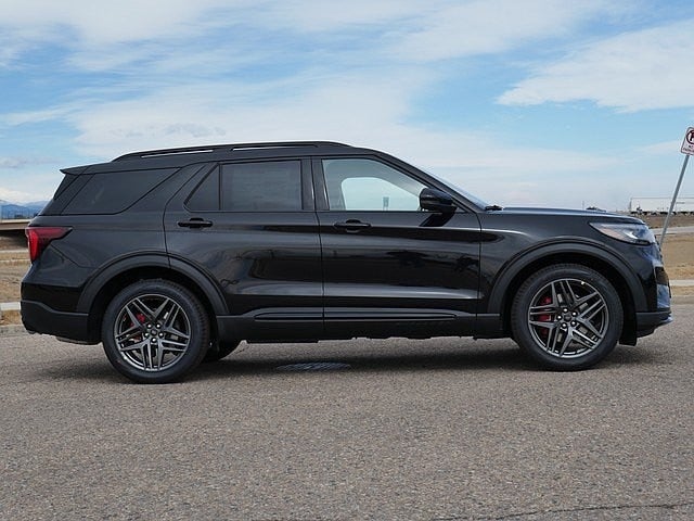 2026 Ford Explorer ST 4WD
