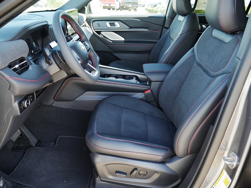 2026 Ford Explorer ST 4WD