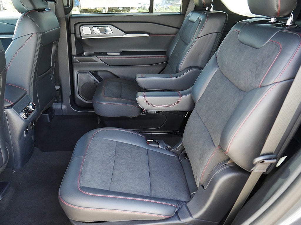 2026 Ford Explorer ST 4WD