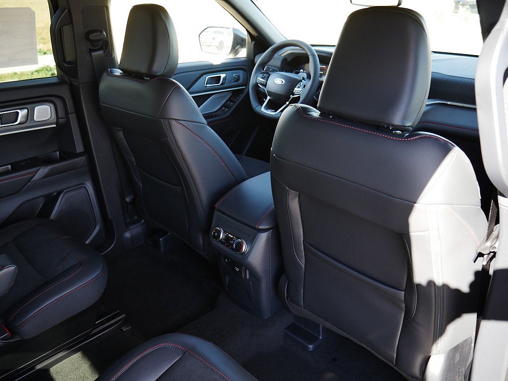 2026 Ford Explorer ST 4WD