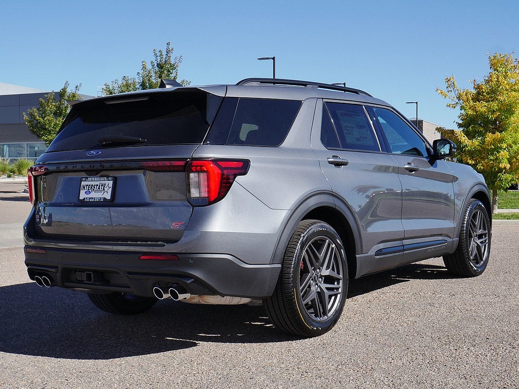 2026 Ford Explorer ST 4WD