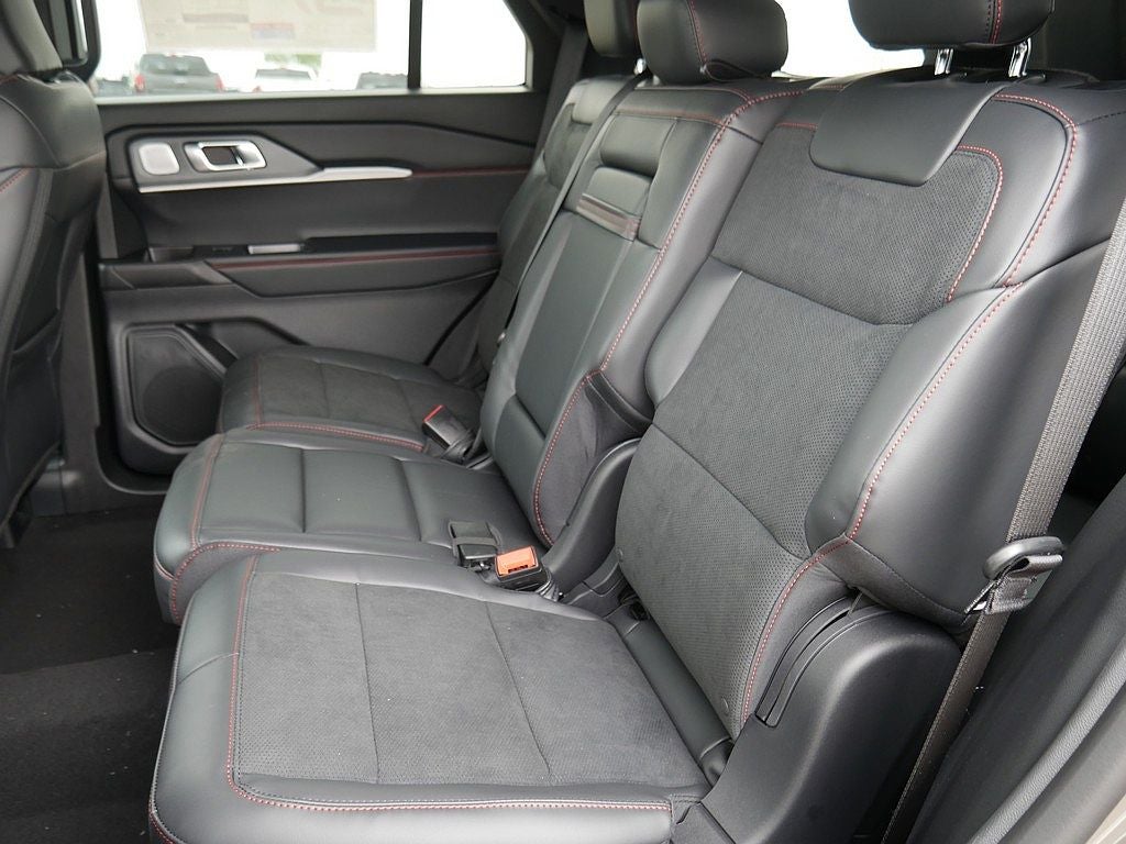 2026 Ford Explorer ST 4WD