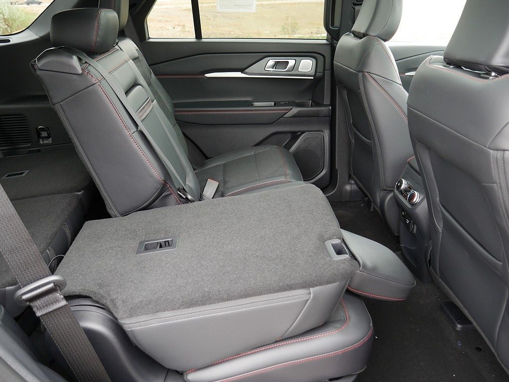 2026 Ford Explorer ST 4WD