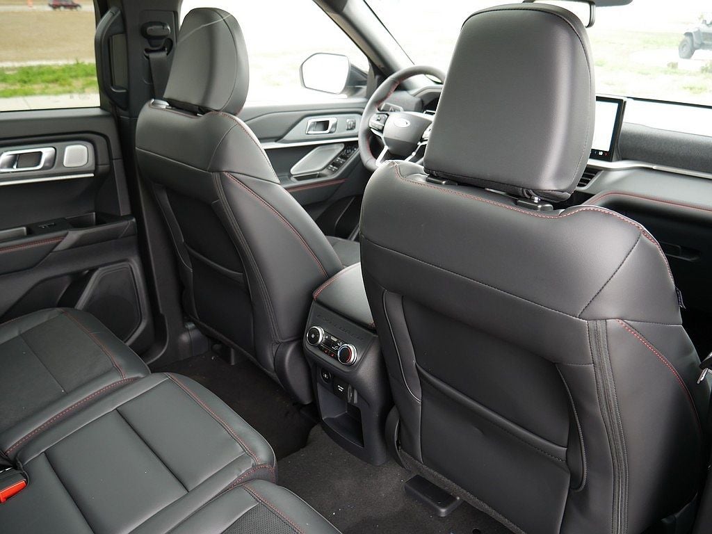 2026 Ford Explorer ST 4WD
