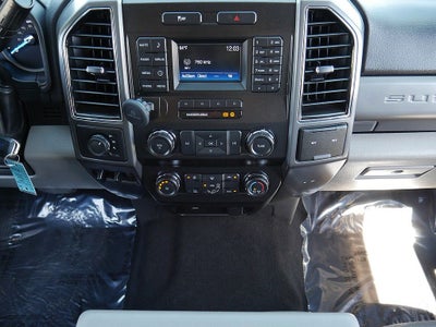 2019 Ford F-250SD XLT CREW 6.2