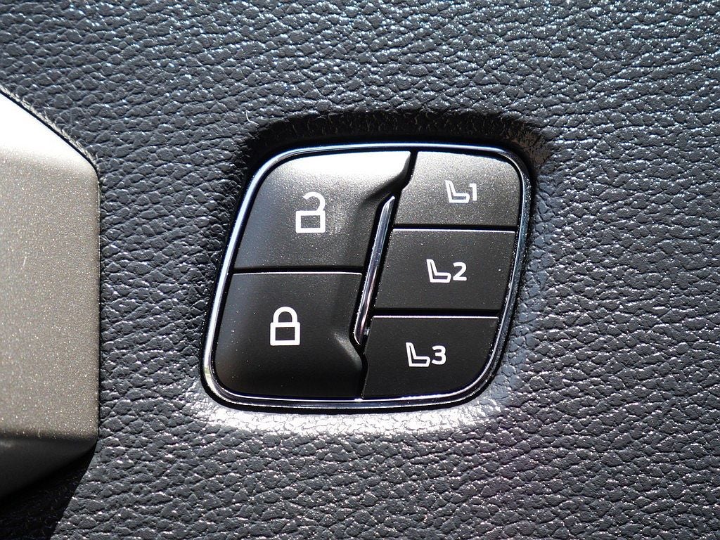 2022 Ford F-250SD Lariat CREW 7.3 LONG BED