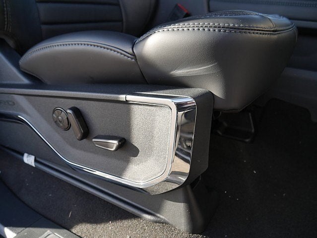 2026 Ford F-250SD Platinum CREW 4WD