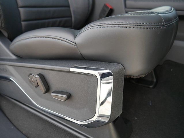 2026 Ford F-250SD Platinum CREW 4WD