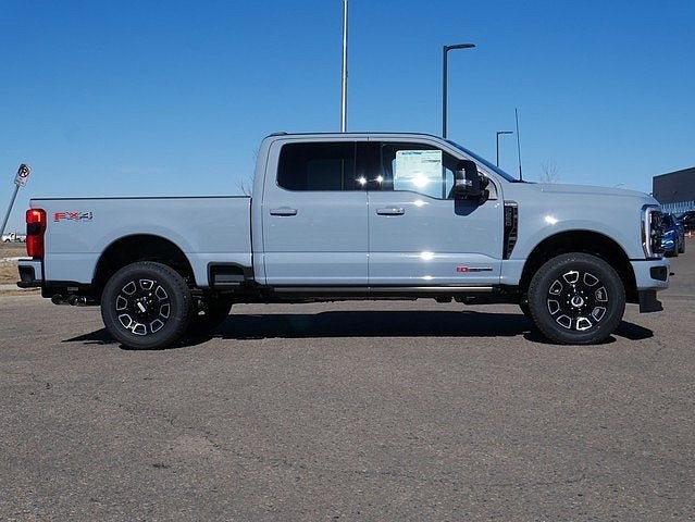 2025 Ford F-250SD Platinum CREW 4WD