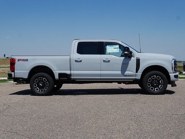2025 Ford F-250SD Platinum CREW 4WD