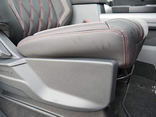 2026 Ford F-250SD XLT BLACK WIDOW 4WD