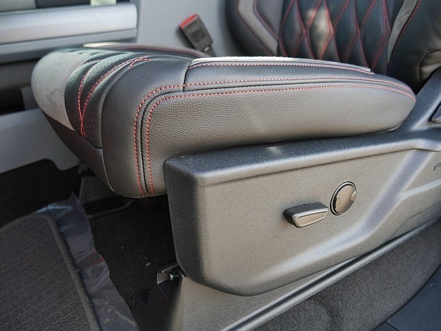 2026 Ford F-250SD XLT BLACK WIDOW 4WD