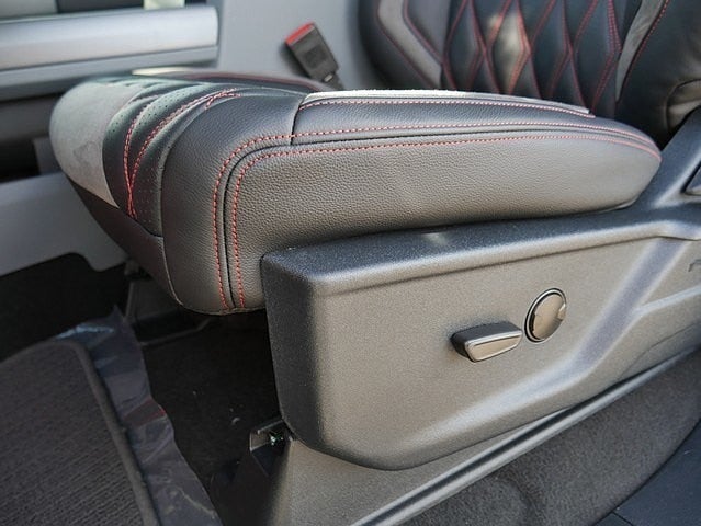 2026 Ford F-250SD XLT BLACK WIDOW 4WD