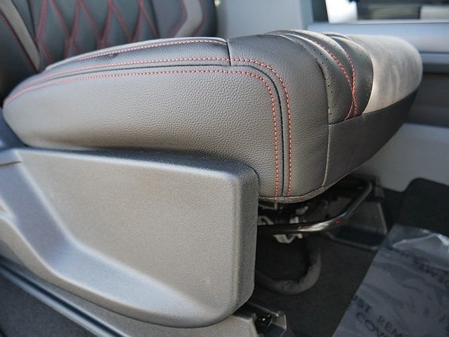 2026 Ford F-250SD XLT BLACK WIDOW 4WD