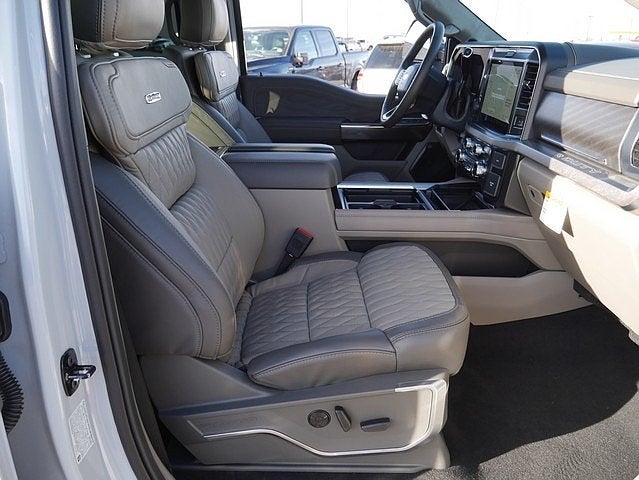 2026 Ford F-350SD Platinum CREW 4WD