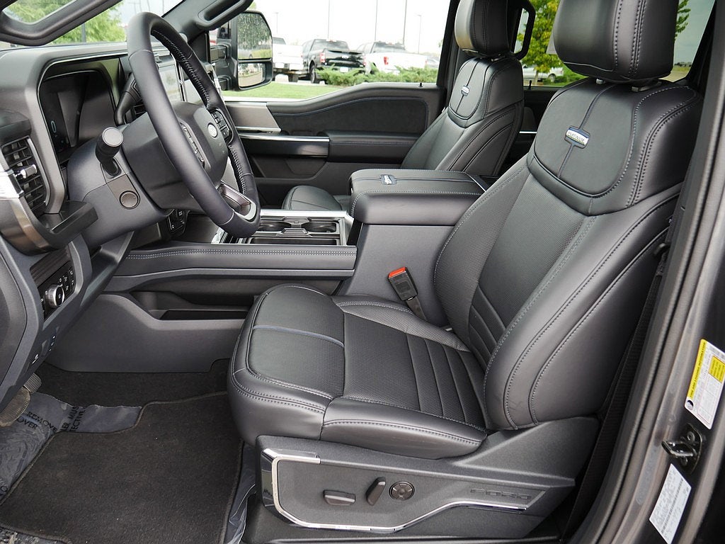 2027 Ford F-350SD Platinum CREW 4WD
